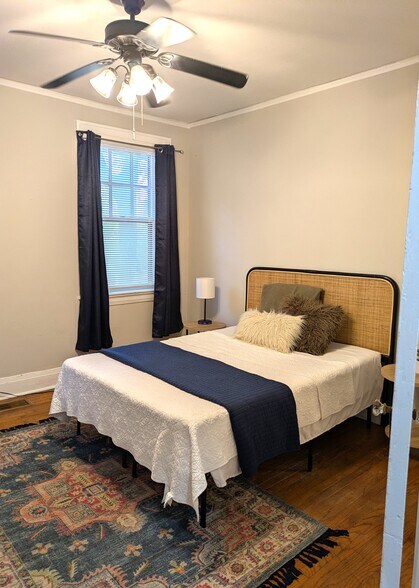 Building Photo - 1910 Madison Ave