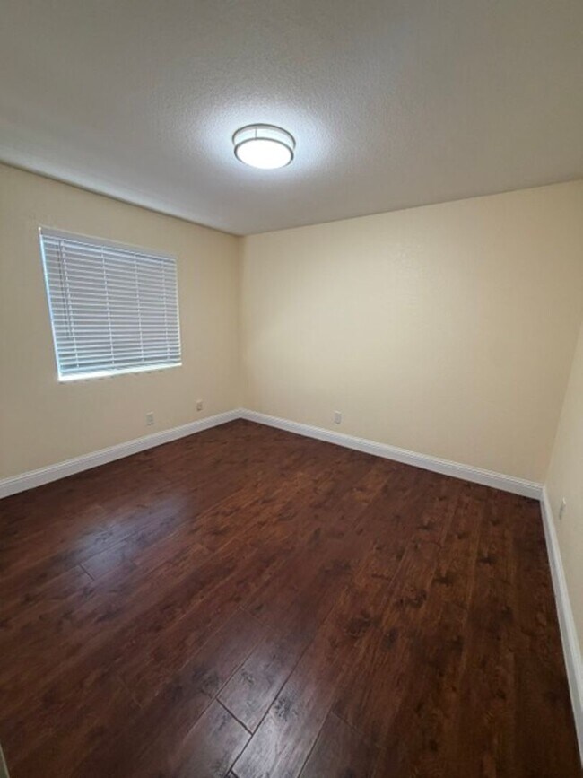 Building Photo - 5211 Moonlight Way