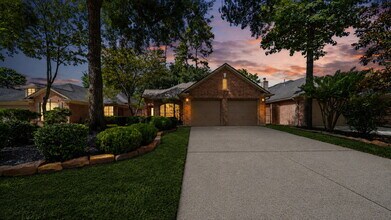 Building Photo - Welcome home to Alden Bridge, where comfort meets The Woodlands lifestyle!