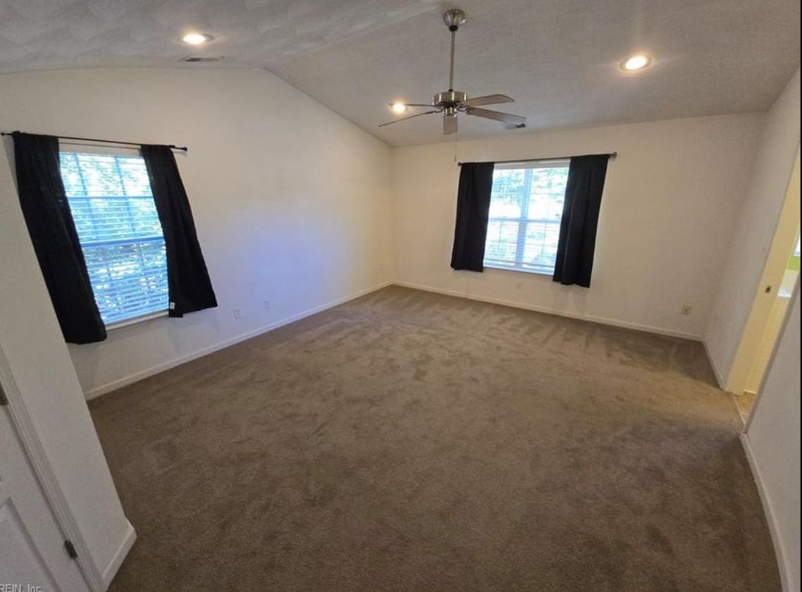 Building Photo - 1170 Gunn Hall Dr