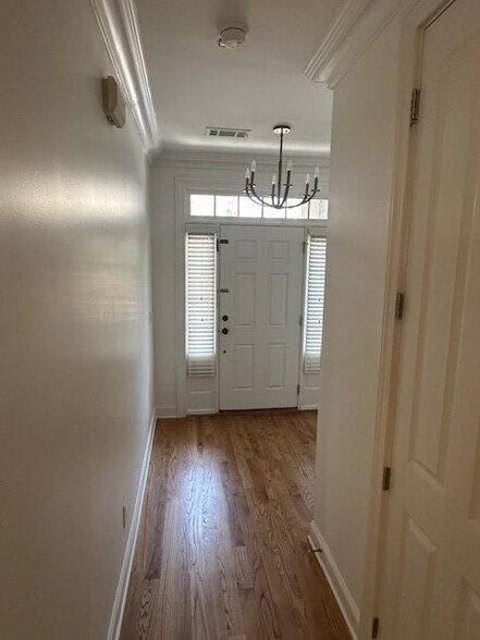 Building Photo - 7540 Jamestown Dr