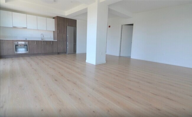 Building Photo - 1282 Boylston St