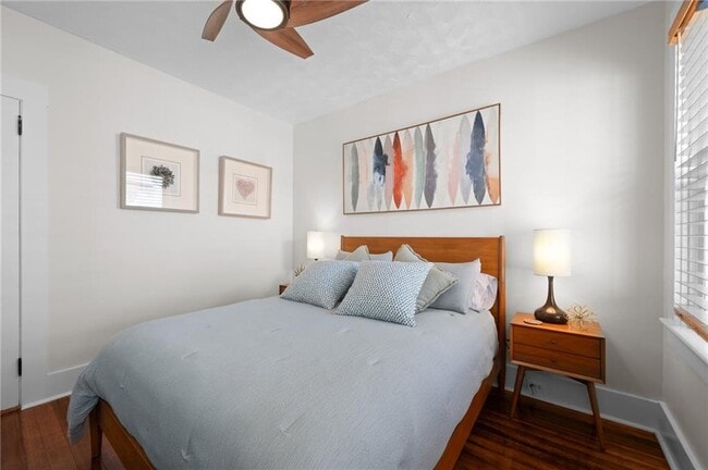 Building Photo - 25 Peckham Ave