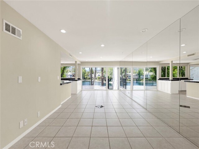 Building Photo - 23324 Park Sorrento