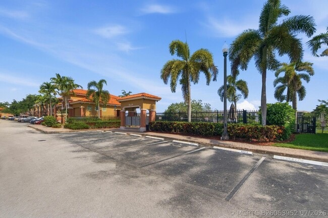 Building Photo - 732 SW 106th Ave