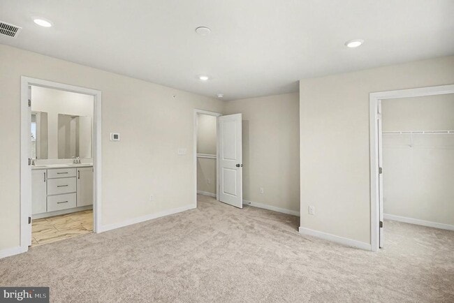 Building Photo - 1277 Fillmore St