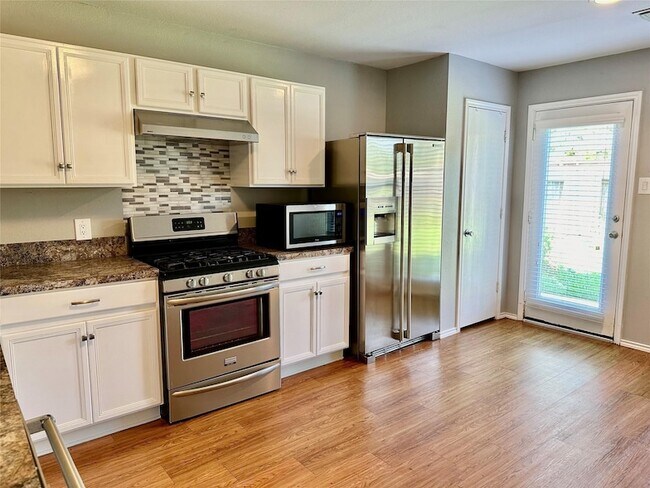 Building Photo - 29631 Evergreen Hills Dr