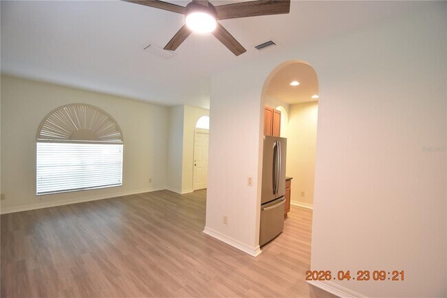 Building Photo - 30633 Totteridge Pl