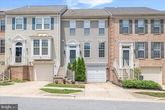 Building Photo - 11304 Southlakes Dr