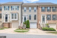Building Photo - 11304 Southlakes Dr