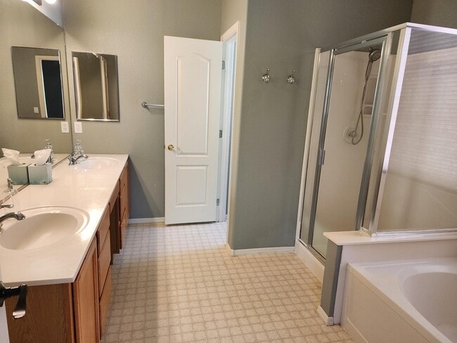 Building Photo - 7775 E Castle Valley Way