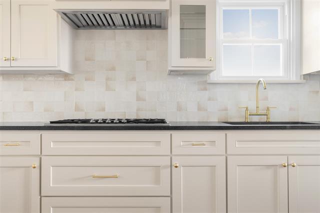 Building Photo - 5623 McCommas Blvd