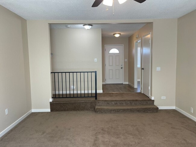 Building Photo - Concord Beautiful 3 bedroom 2 bath home, 1...