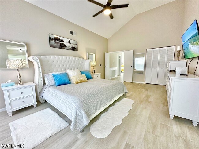 Building Photo - 3639 Kent Dr