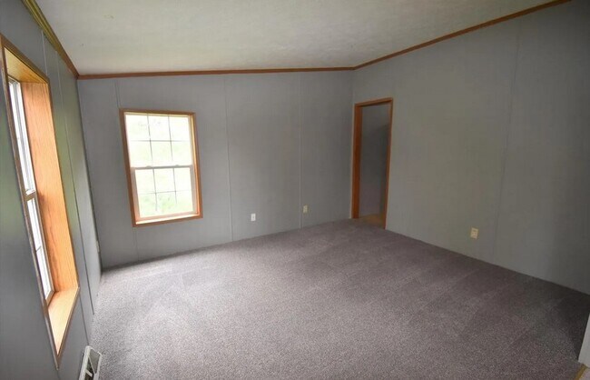 Building Photo - 516 Pearl Ave