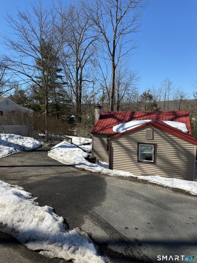 Building Photo - 27 Dilliston Rd