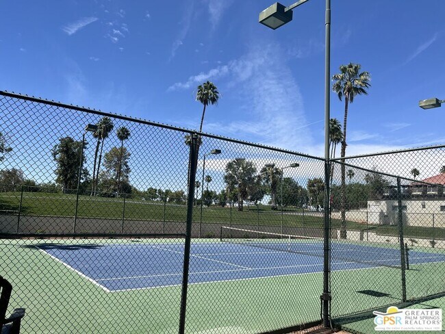 Building Photo - 73450 Country Club Dr