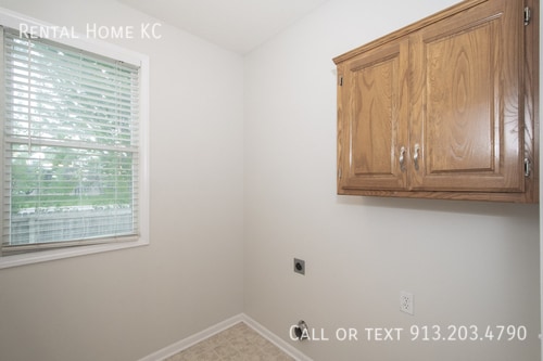 Building Photo - 9105 W 132nd Terrace