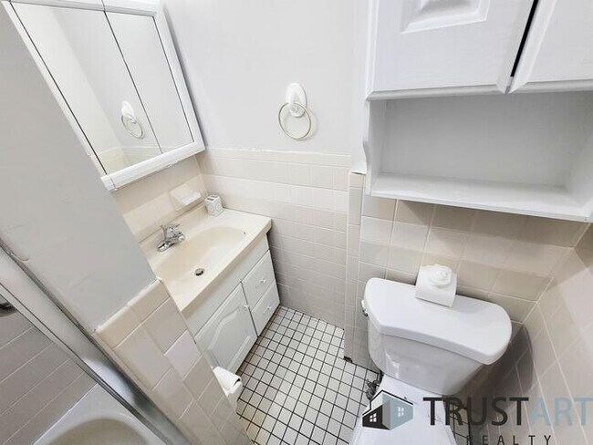 Building Photo - 2840 West Glenwood Avenue - 1, Philadelphi...