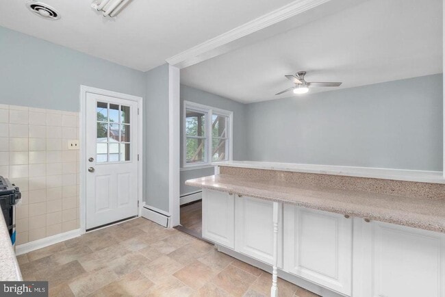 Building Photo - 6220 Walther Ave