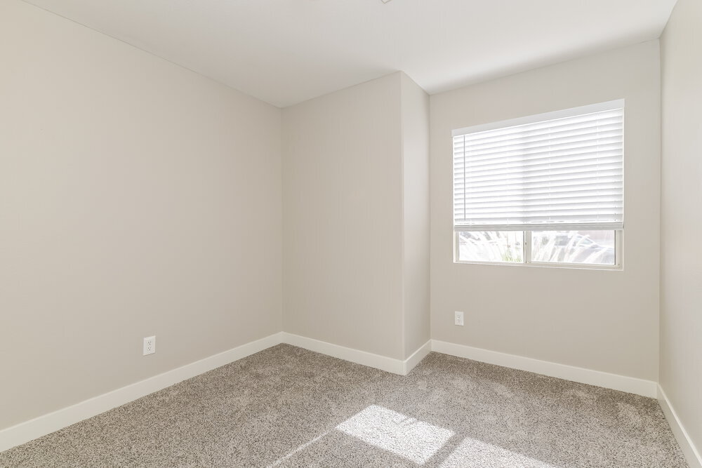 Building Photo - 390 Lombardy Cir