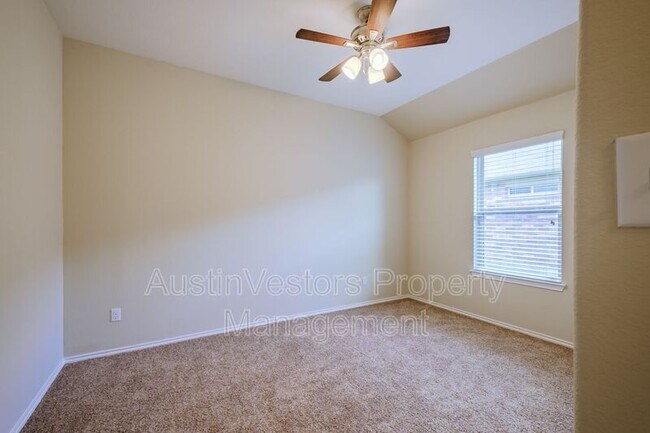 Building Photo - 17624 Bridgefarmer Blvd