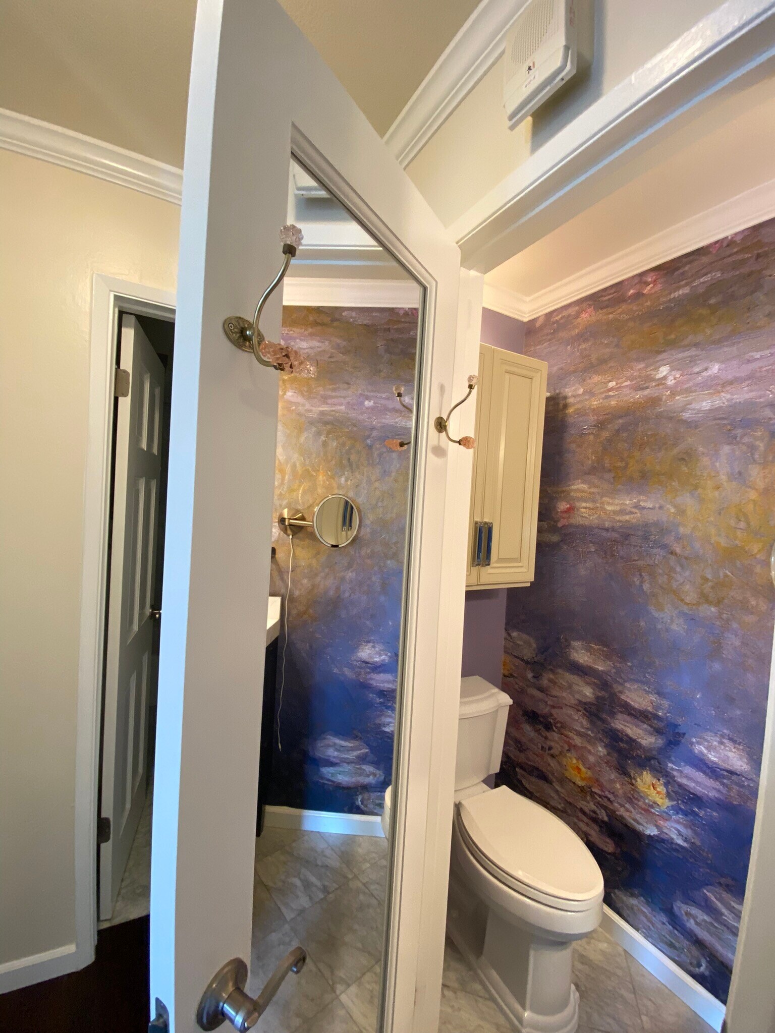 Built-in Full Length Mirror - 4 Admiral Dr