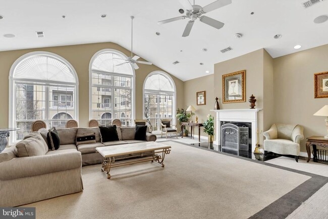Building Photo - 4551 Strutfield Ln