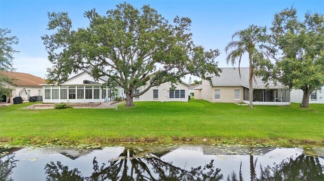 Building Photo - 5730 Parkview Lake Dr
