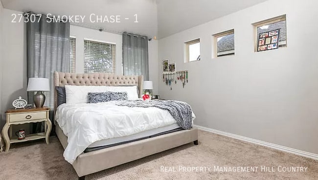 Building Photo - 27307 Smokey Chase