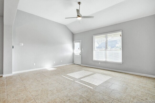 Building Photo - 6035 Snorkel Square