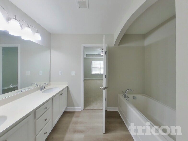 Building Photo - 182 Southwind Cir