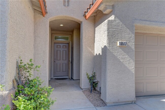 Building Photo - 10517 W Pergola Peak Ave