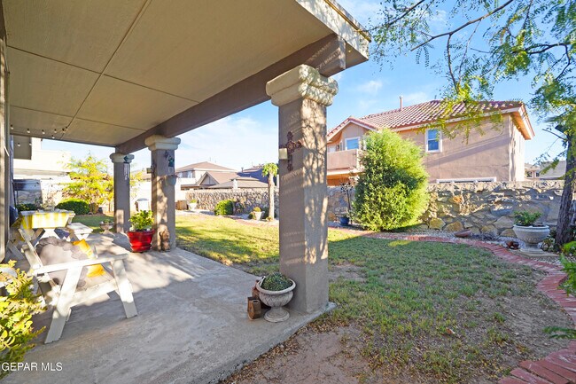 Building Photo - 14100 Ghost Flower St