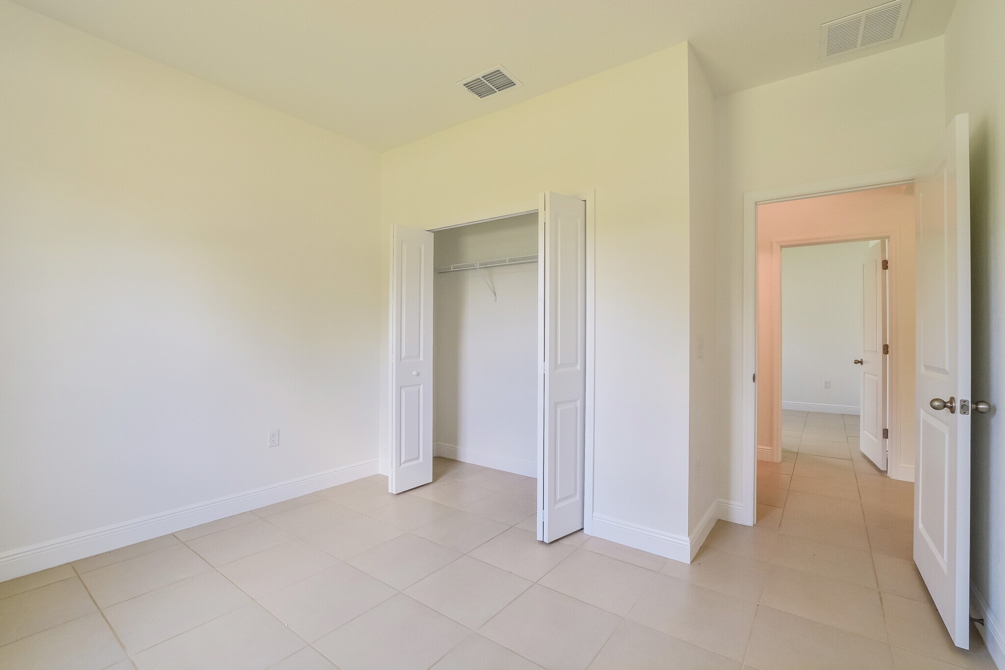 Building Photo - 16673 SW 21st Cir
