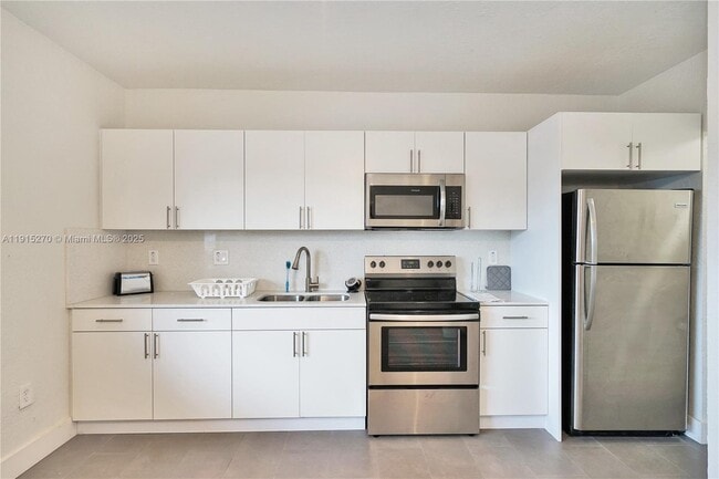 Building Photo - 60 NW 76th St