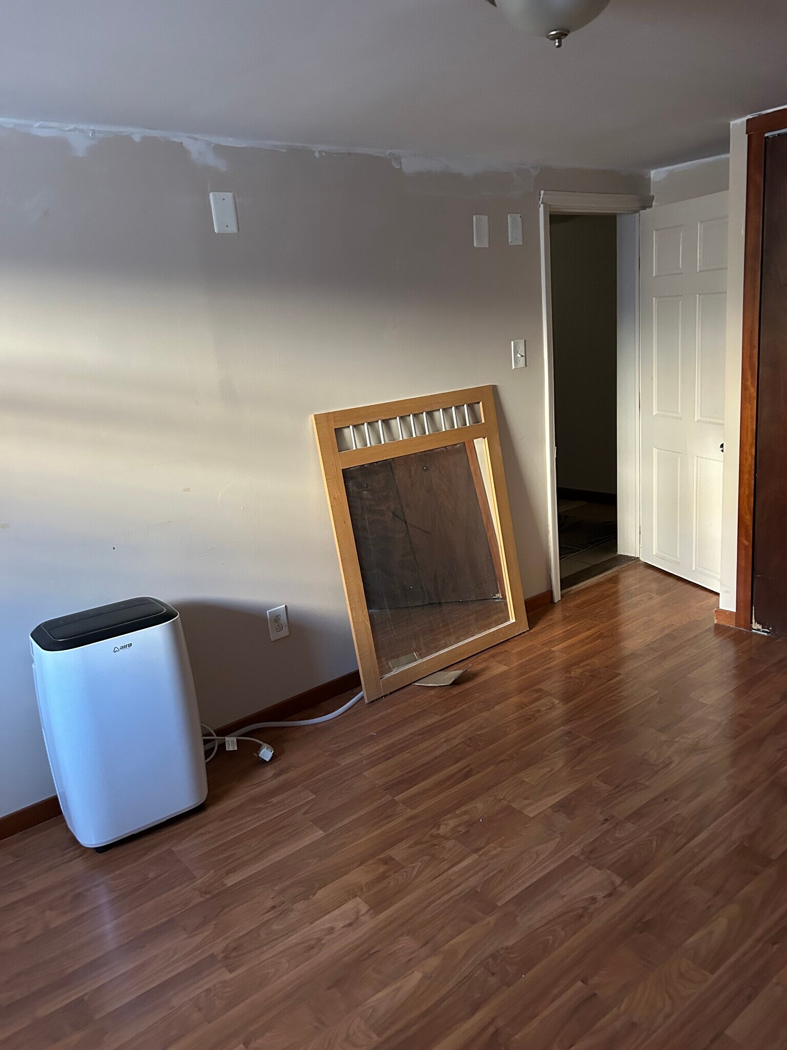 Building Photo - 157 Langham St