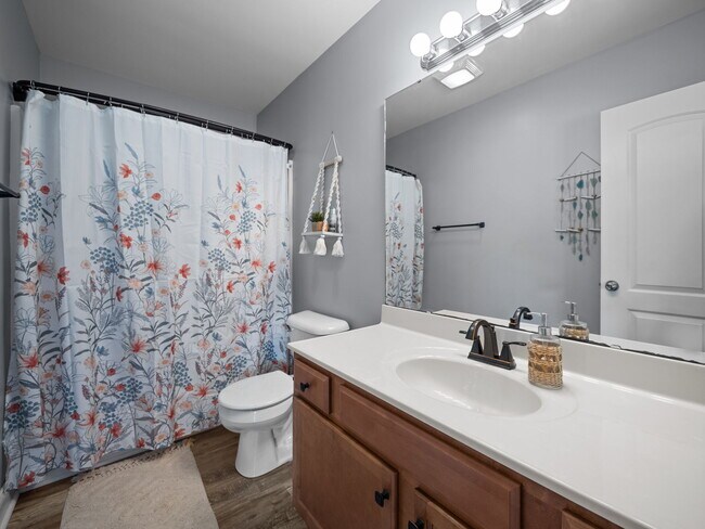 Building Photo - 309 Forbes Ln
