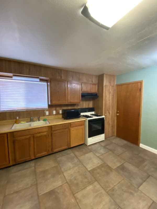 Building Photo - 4501 Conley Ave