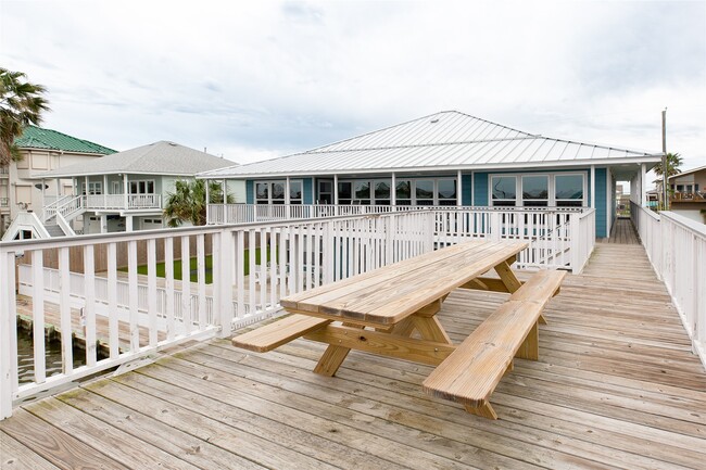 Building Photo - 1508 103rd St