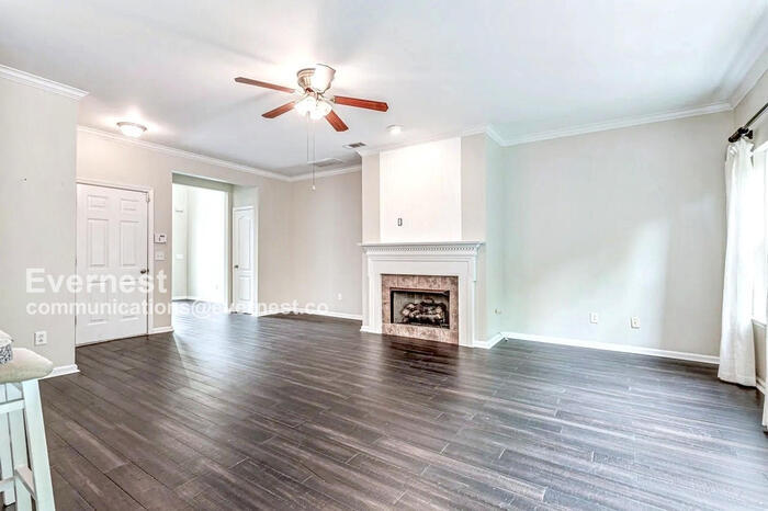 Building Photo - 5225 Southfork Blvd