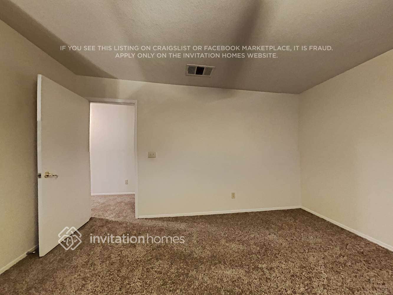 Building Photo - 740 Spruce Tree Cir