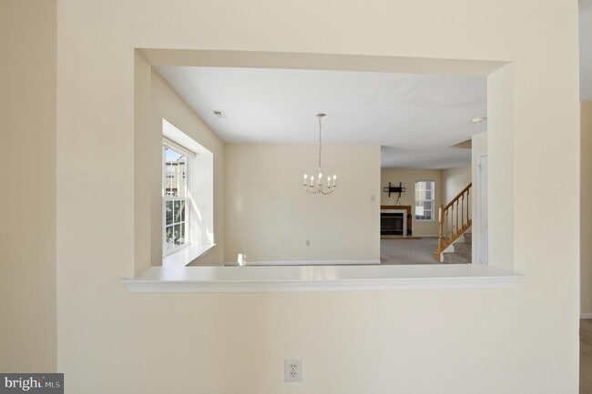 Building Photo - 56 Camellia Ct