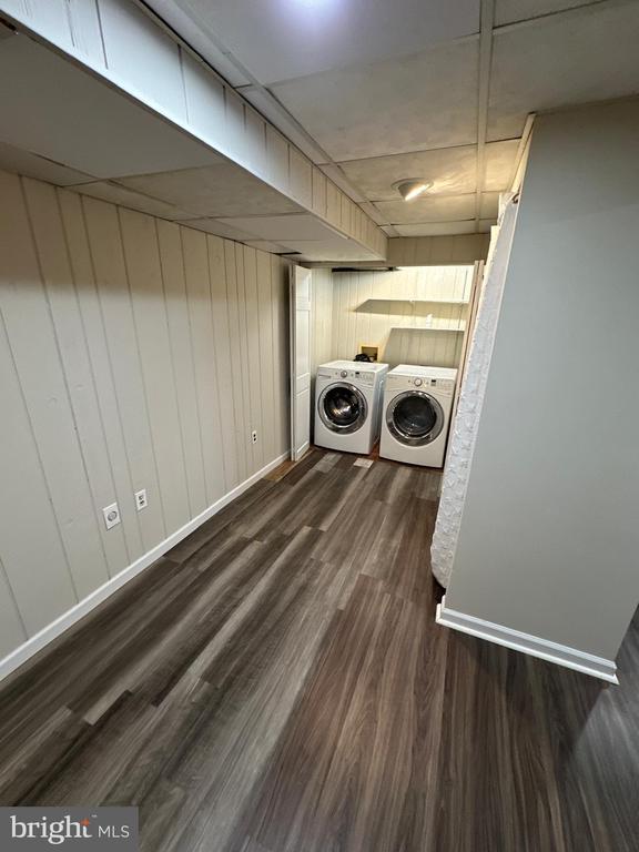 Building Photo - 6521 Gildar St