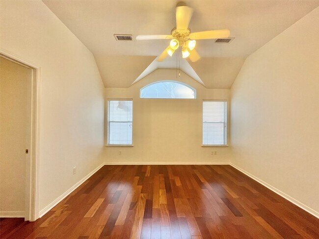 Building Photo - 11 Dalea Pl