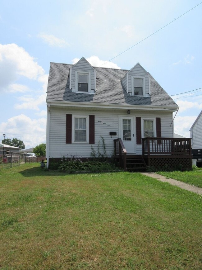 Primary Photo - 2 Bedroom Northside Home! Great Use of Space and Nice Yard!