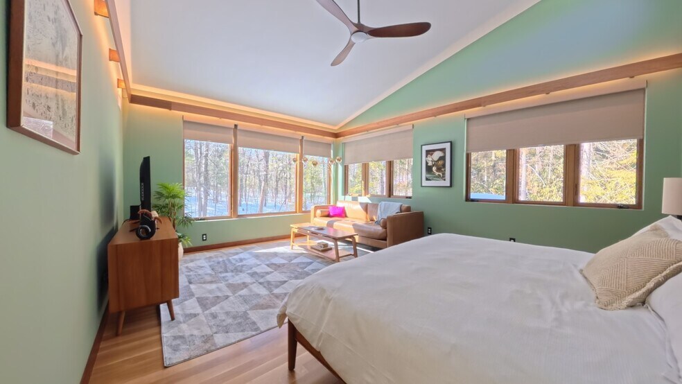 Building Photo - 64 Newcomb Rd