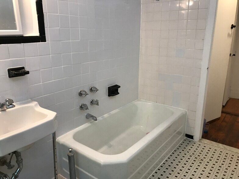 Building Photo - 280 Clifton Pl