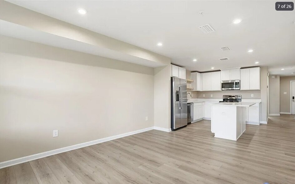 Building Photo - 509 Portal Dr