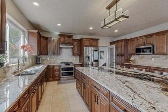Building Photo - 8804 Vallejo Pl NE